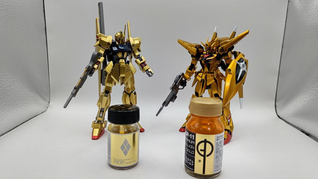 同じゴールドでも色々ありますね、なんだかんだでゴールド系の塗料が一番多くの種類を買ってしまっています