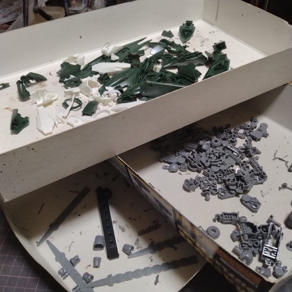 HGレギンレイズジュリア(妄想鉄華団仕様）制作