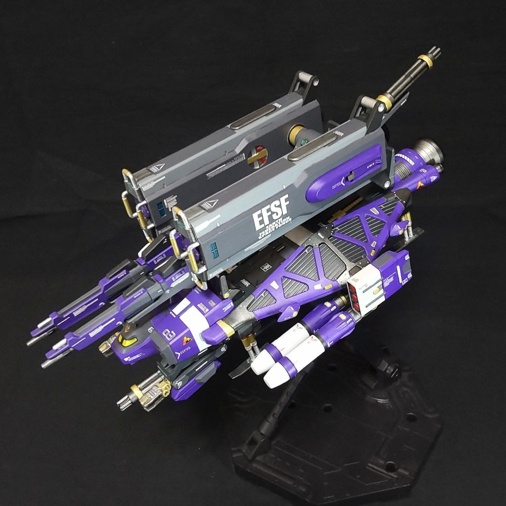 続いてこちらが『A装備』核(アトミック)装備。こちらは、ラーカイラムにアクシズの核ノズルを破壊するための、核ミサイルを発射できる別動隊がいたという設定で作成してみました😁。