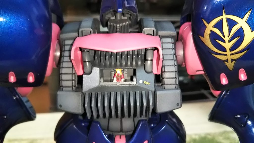 このキットにはエルピープルがついています