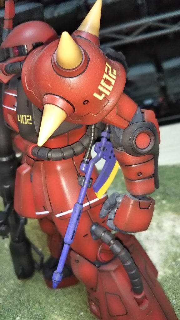 ヒートホークは、紫黄色スパイク尖ってます💦