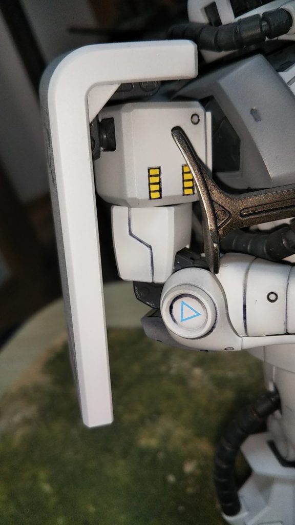 肩の独特のデザイン💦白いです