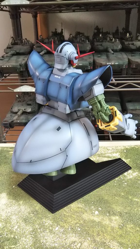 右斜め前