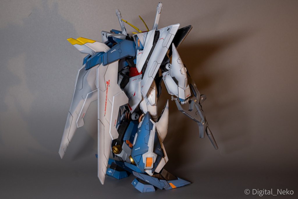 クスィーガンダム(HG)完成|ガンメタ下地×淡色仕上げ–3枚目/制作者:Digital_Neko