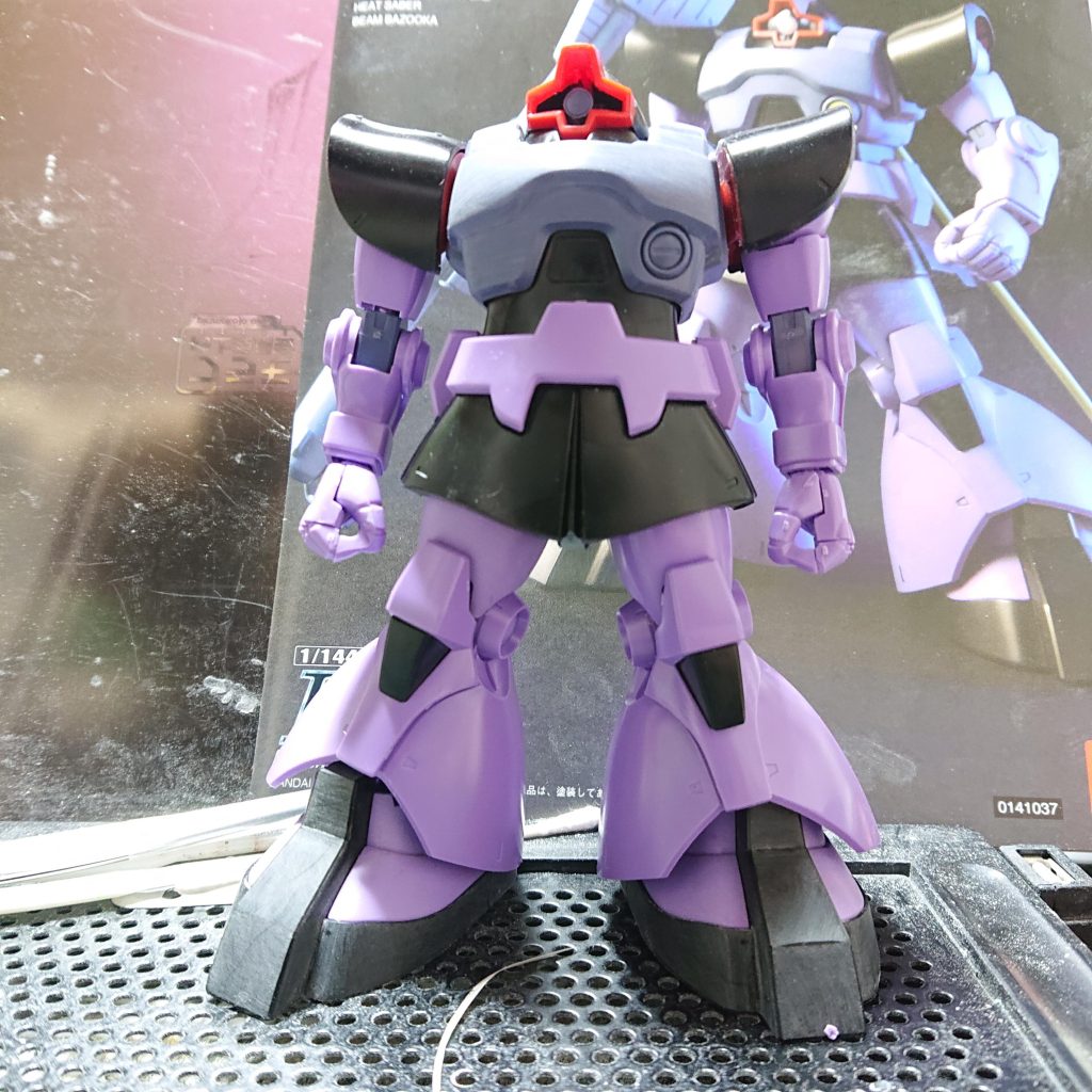 制作に関しては、いつも通り表面のヒケ取りを実施し足首で延長したのみです。