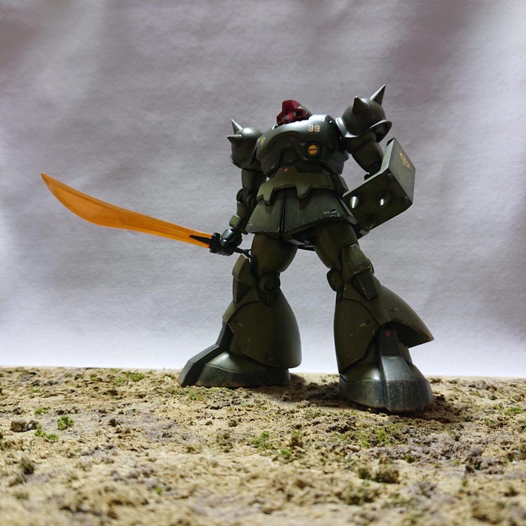 音もなく背後に現れたら恐怖するぜ