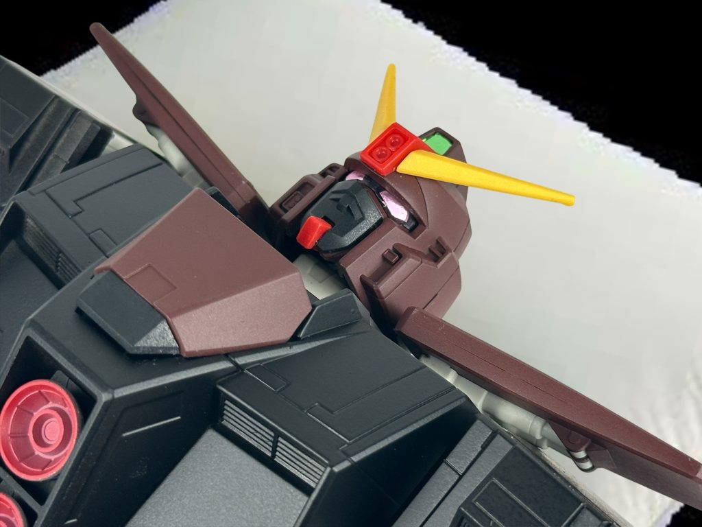 枕がデカすぎる！