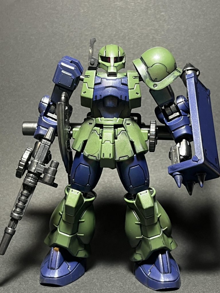 Gフレームを半艶→スミ＆ついでのシャドウ＆汚し→半艶右腰装甲にブラシの毛が・・・