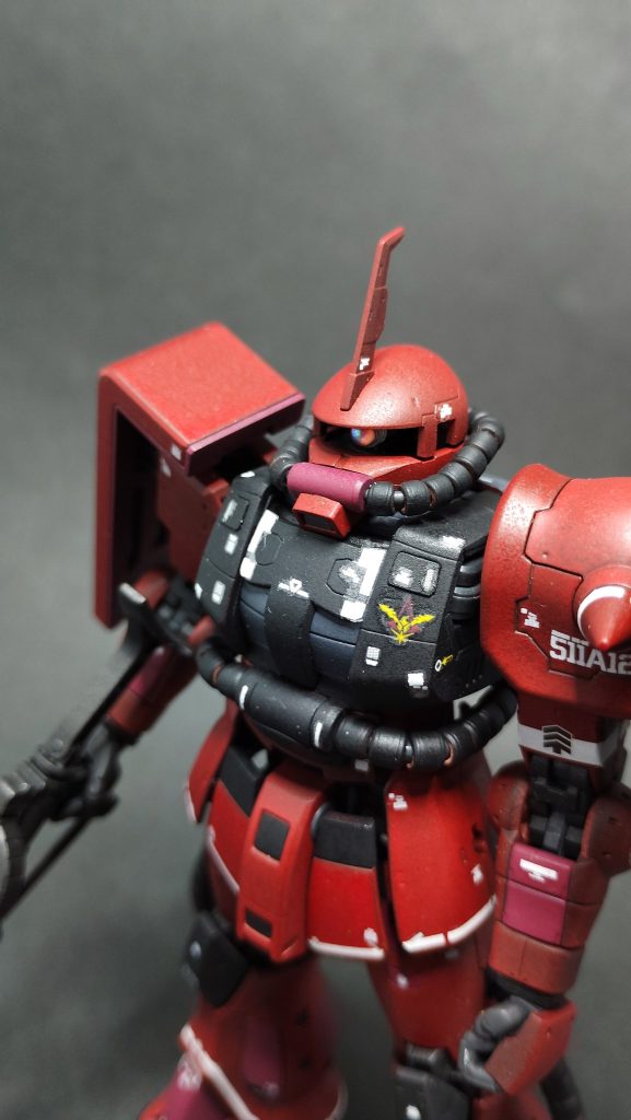 　1/144 RG MS-06S シャア専用ザク(チームモンストル)　–3枚目/制作者：だんくら工房・mk戦車