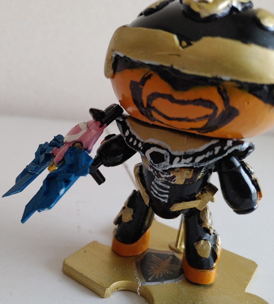 ルミナス専用?武器、ギャバリオンレイザー。基本はエポキシパテ+ランナー。羽(水色)部分は、プラ板。