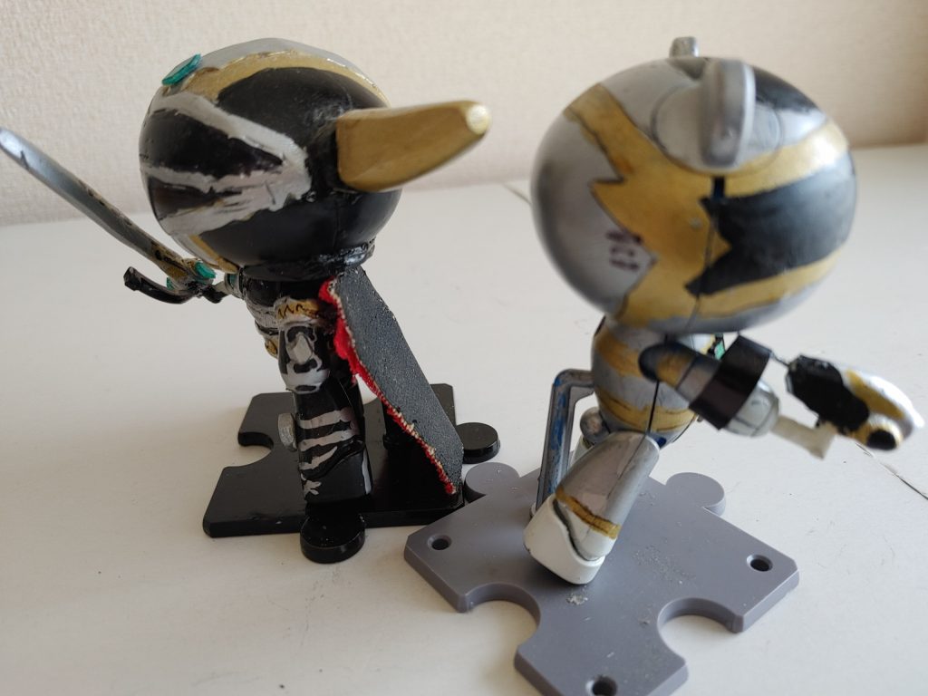 背中をくっ付け？共闘する２人。Ｖシネ本編では、メガイエローと黒騎士の共闘でした。これが見たかった…( ノД`)…&nbsp;