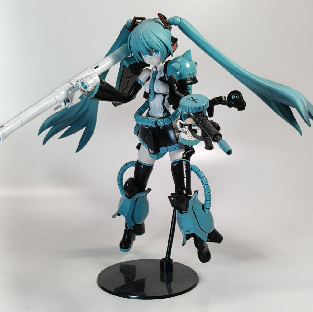 初音ザク–2枚目/制作者：孤独のプラモ