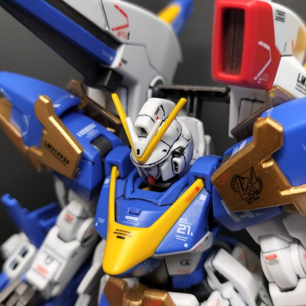 HGUC 1/144 LM314V23/24 V2アサルトバスターガンダム