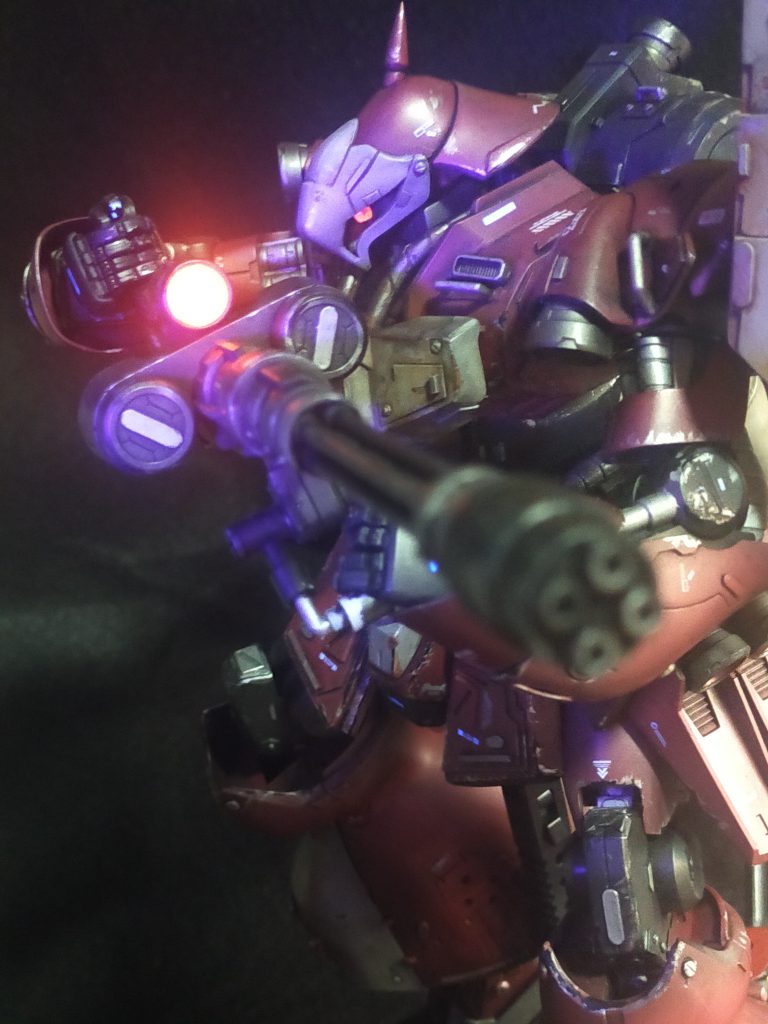 ガトリング構え持ちにくかったので形状をオリジナルに改修バレルはプラパイプで新調