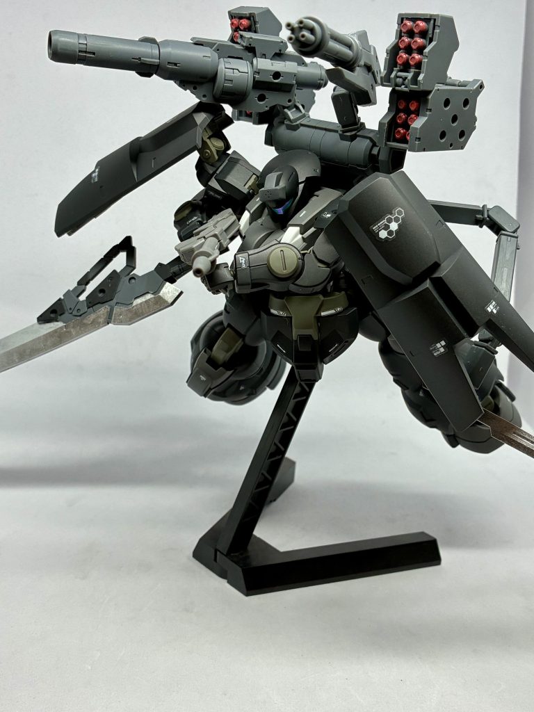 武装を徐々にパージしながら突破