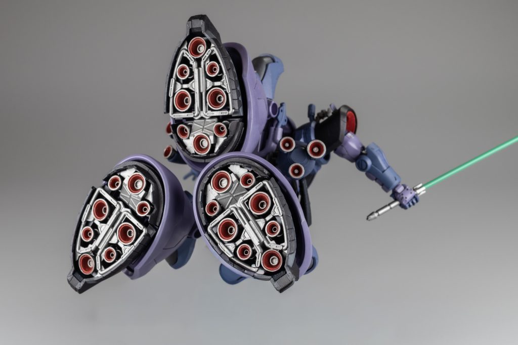 バーニアの塗り分けはしんどかったですね笑