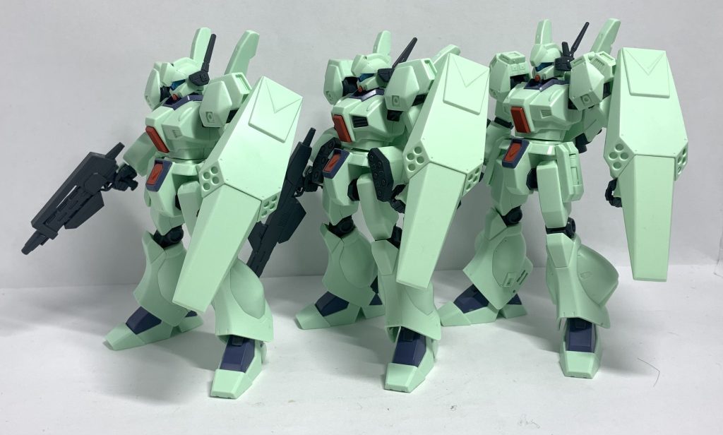 側面からの比較。