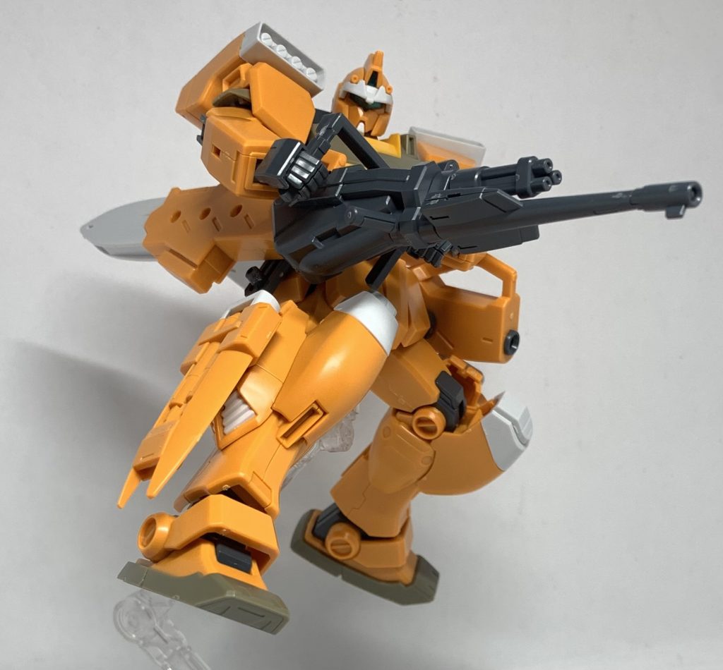 チェンジリングライフルは腰部のバインダーと合体できます