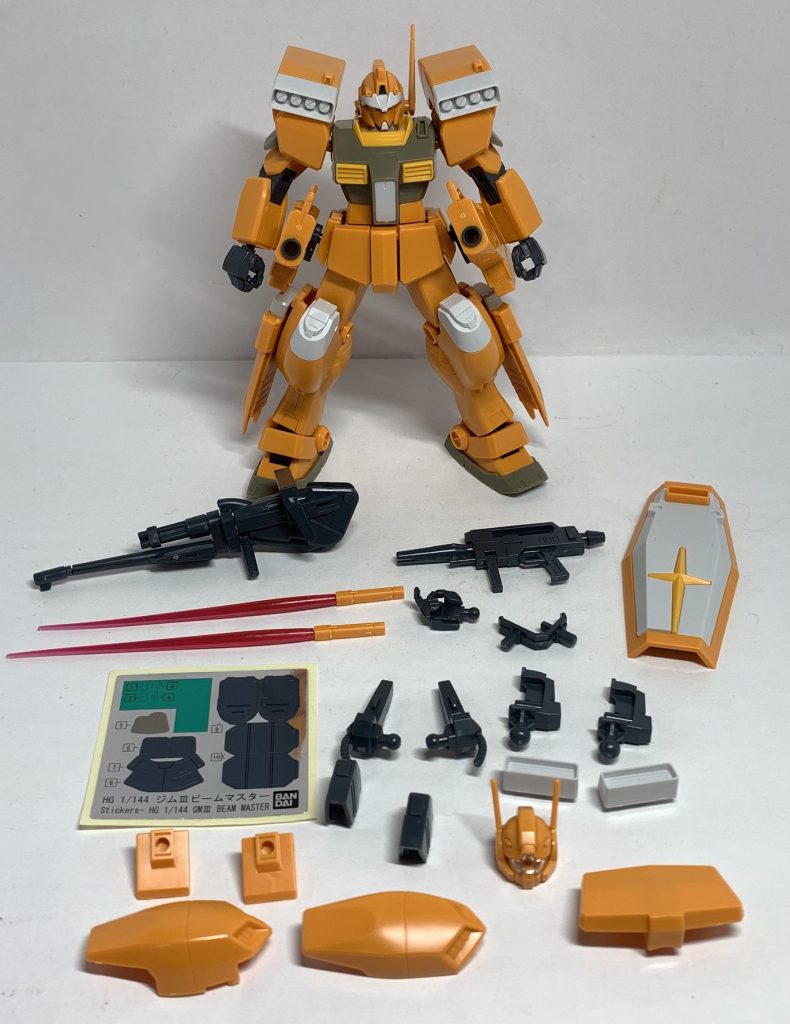 最後に付属品パーツ等。基本的に「HGUC ジムⅢ」からのバリエーションキットになりますね、なのでその分が余剰として出ますそのためオレンジ色のジムⅢとして組むこともできます！稼働範囲等はポリキャップによる接続のため現在に見ると少しだけ動かしづらいですが、弄りがいのあるキットではないでしょうか！＊＊＊ビルドダイバーズ二次小説「陰キャアイドルはGBN〈惑星〉を救いたい。」こちらのつぶやきによる【試し読み】またpixiv先行にて更新中です〜！◇◇◇またハーメルン版「陰キャだけどアイドルはじめてGBN〈惑星〉を救う話。」も同様に更新中です〜！面白い！と思ったらお気に入り登録また星による評価など応援していただけますと嬉しいです〜！二次創作にご興味のある方はぜひ〜！