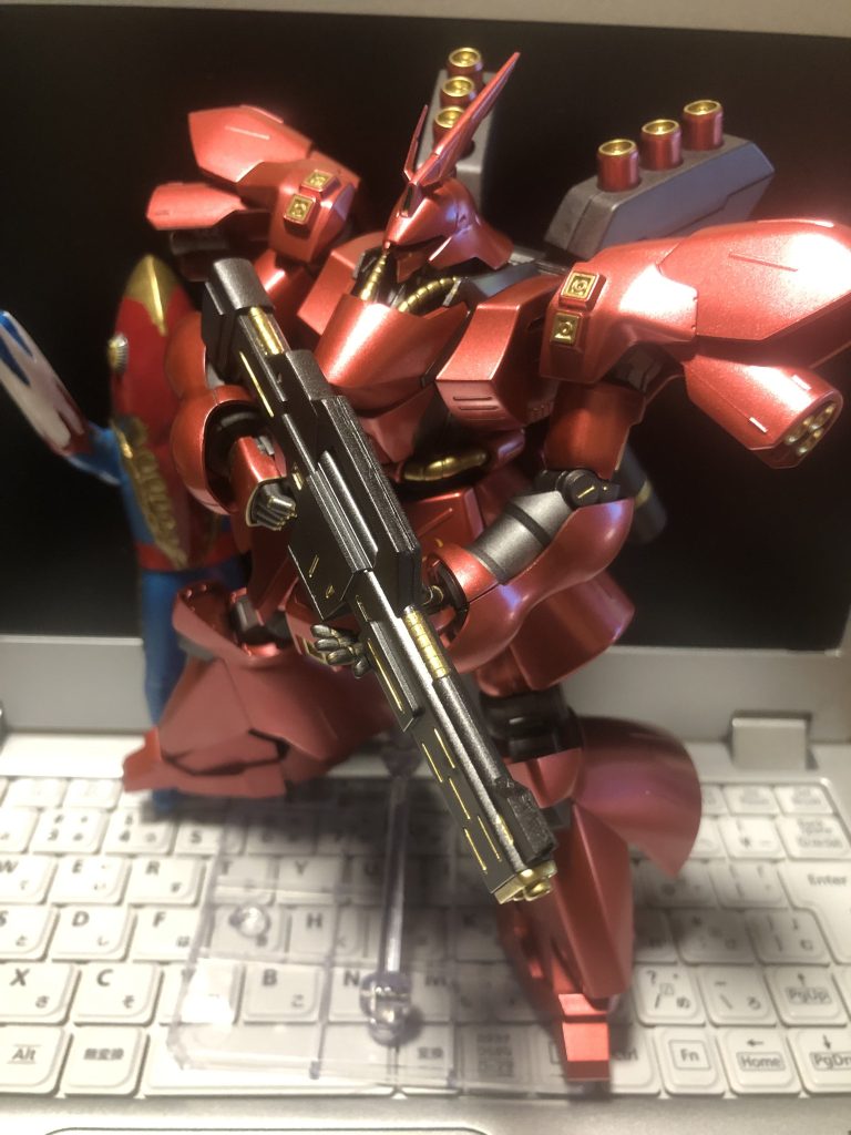 やっと出来た　テカテカサザビー