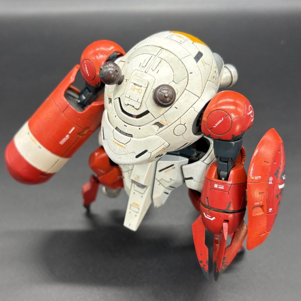 このずんぐりとした胴体のシルエットが好きなんですよねー。映像作品は見ていないので、この機体の知識は全くありません（＾＾；