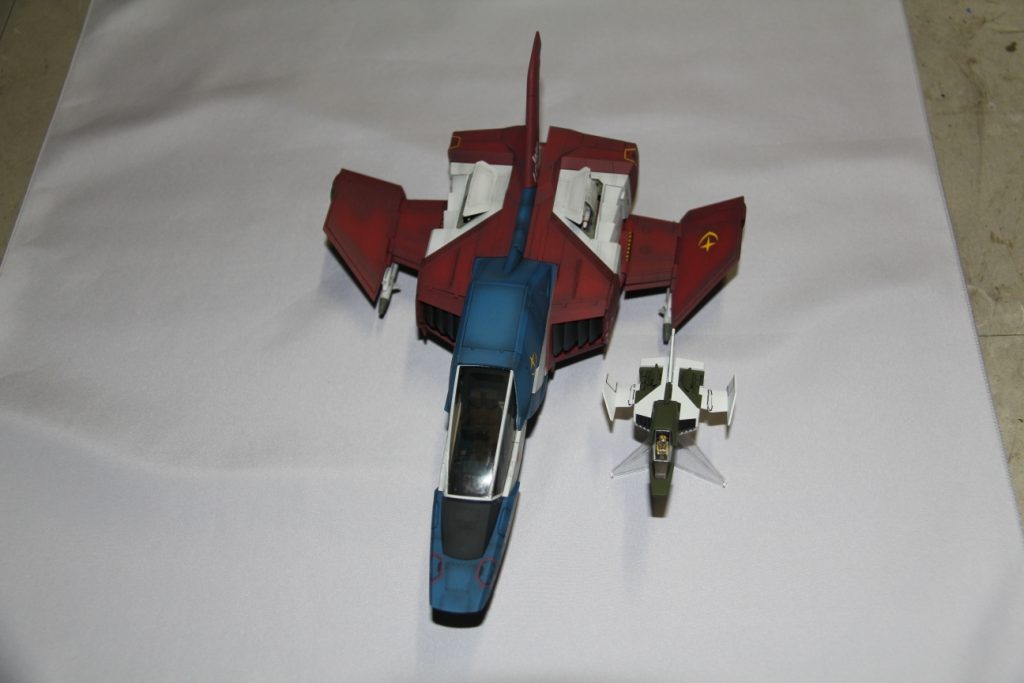 1/100コアファイターと