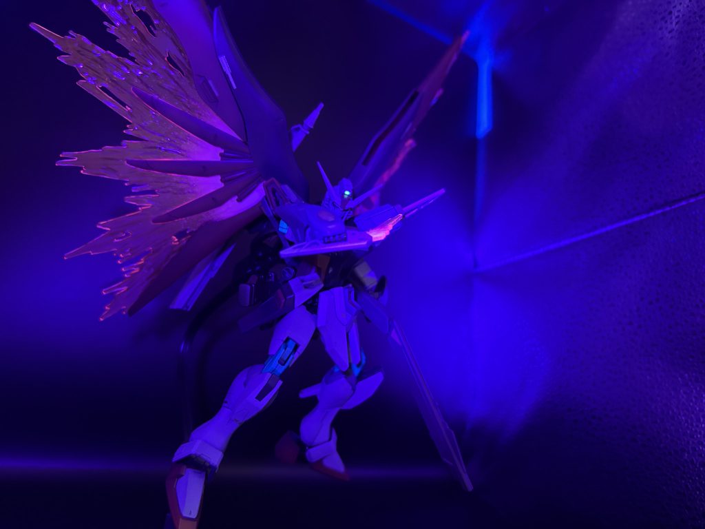 最後まで見てくれてありがとうございました‼️まだ、ゼウスシルエットも残ってるのでそちらも制作して投稿しますのでしばしお待ちを(zaku-kao8)