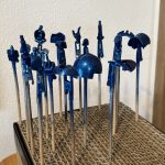 外装に続いてボディなどのパーツもメタリックブルーに塗装。シールドをちょっと吹き過[…]