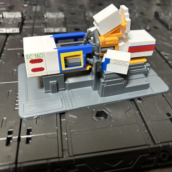 1/60電動式4色射出整形機