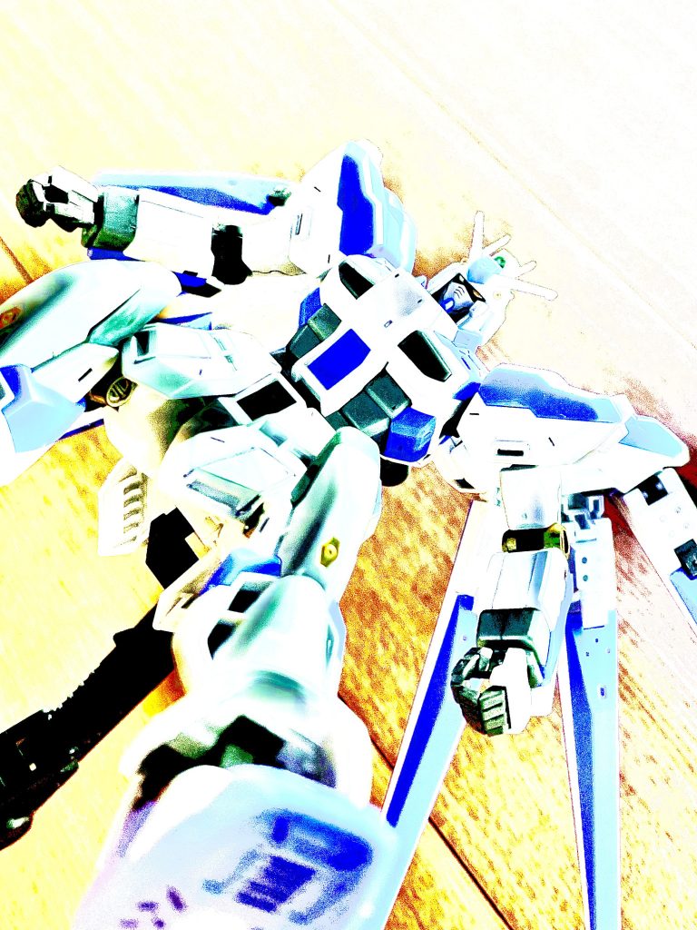 シャア！貴様の力を吸い取ってでも、アクシズを阻止するっ！