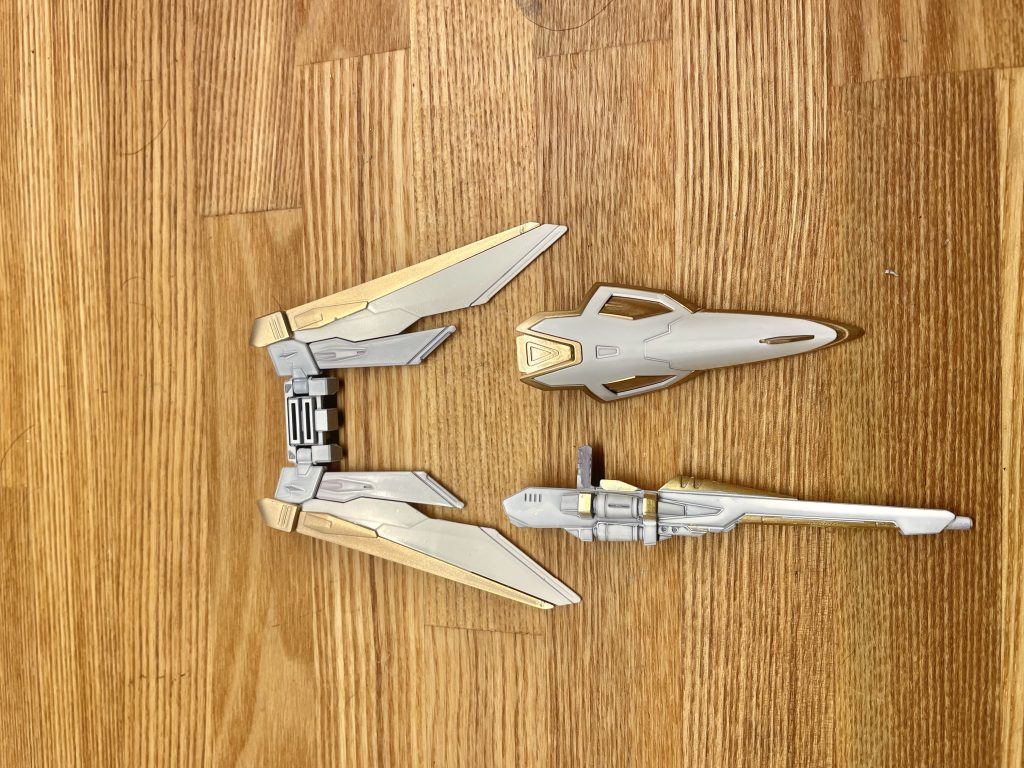 武装、バックパック