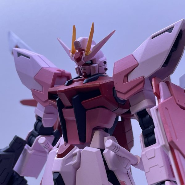 HGビルドストライク　ストライクルージュカラー