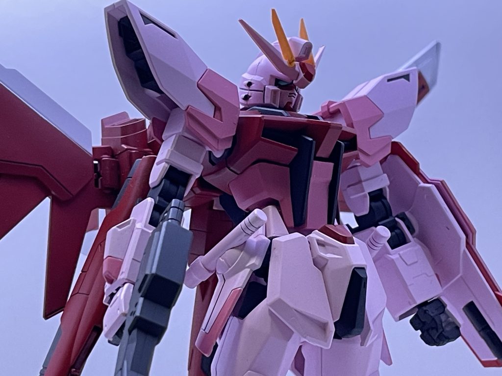 キット自体は作りやすい物ですが、色分けはそこそこあるので時間は要しましたが、楽しく製作出来ました。&nbsp;&nbsp;ご観覧いただき、どうもありがとうございました！