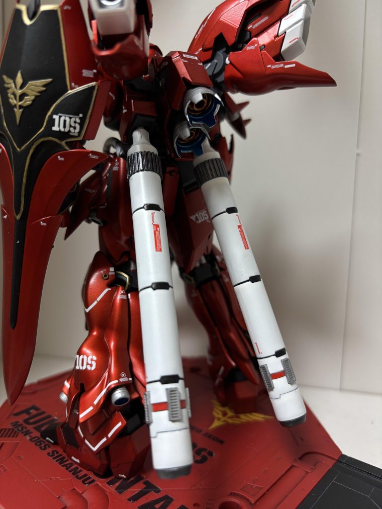 コトブキヤのプロペラントタンクとバーニア