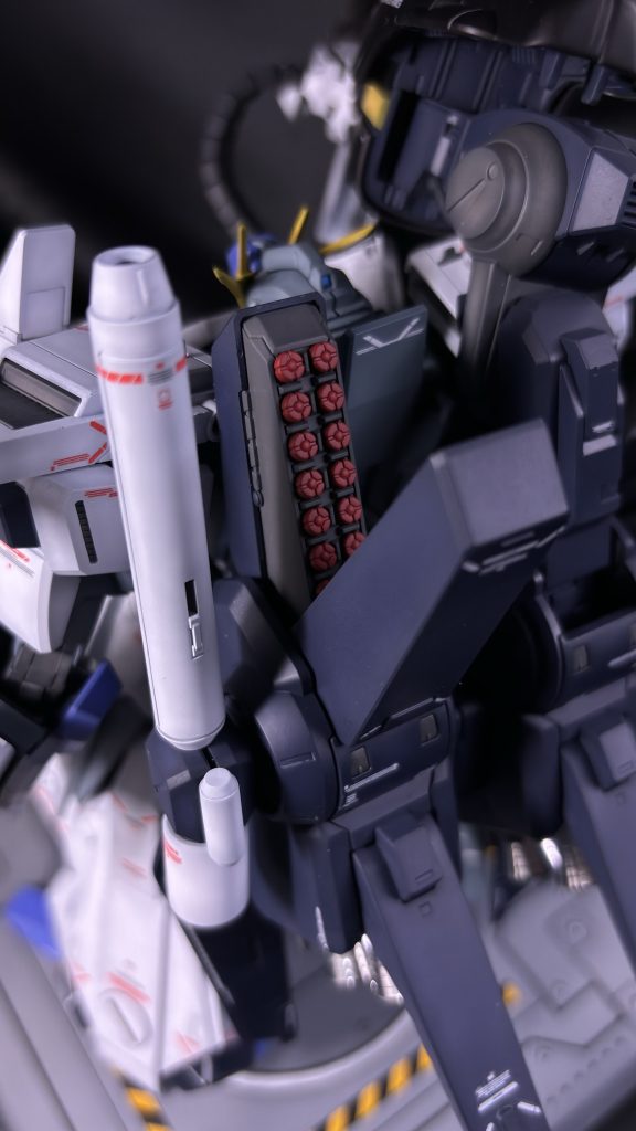 MG FAZZ+自作ディスプレイベース–3枚目/制作者：@yotsunbai_usagi