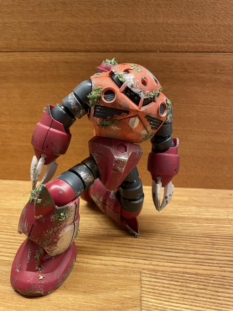 廃車感がすごい...頭に鳥の巣でもありそうw