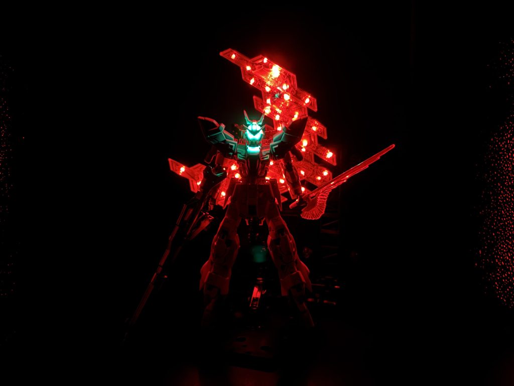 暗いとこんな感じ、サイコプレートがてんとう虫っぽくなるのは納得できてないが及第点。