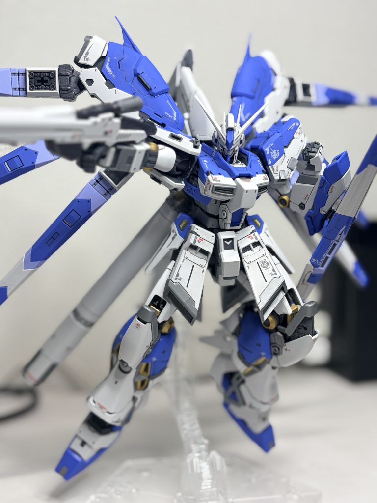 RG hi-ν ガンダム–2枚目/制作者：inunogohan