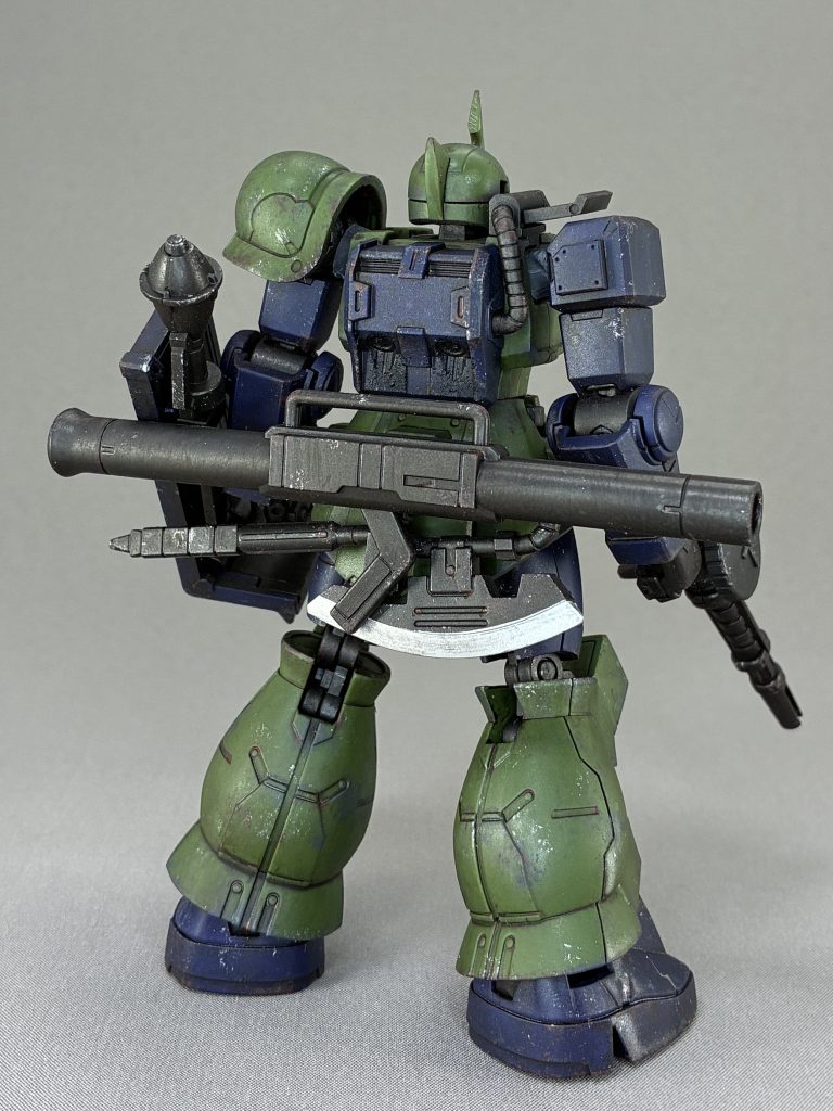 フル装備は隊長機のイメージがあります。