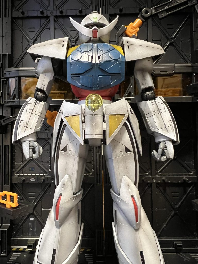 最後は冬眠を繰り返し生き永らえてきた月の女王様が、人間らしく穏やかに死を迎える事が出来た(そういう描写は無いんですが、静かに眠りにつく)ことが救いだったのかと。戦争と平和、不寛容性からの対立、自分と異なる物を受け入れる難しさなどを通して戦争とは、生とは何か?を問いかけられる、本当に深いテーマに溢れた作品だと感じました。