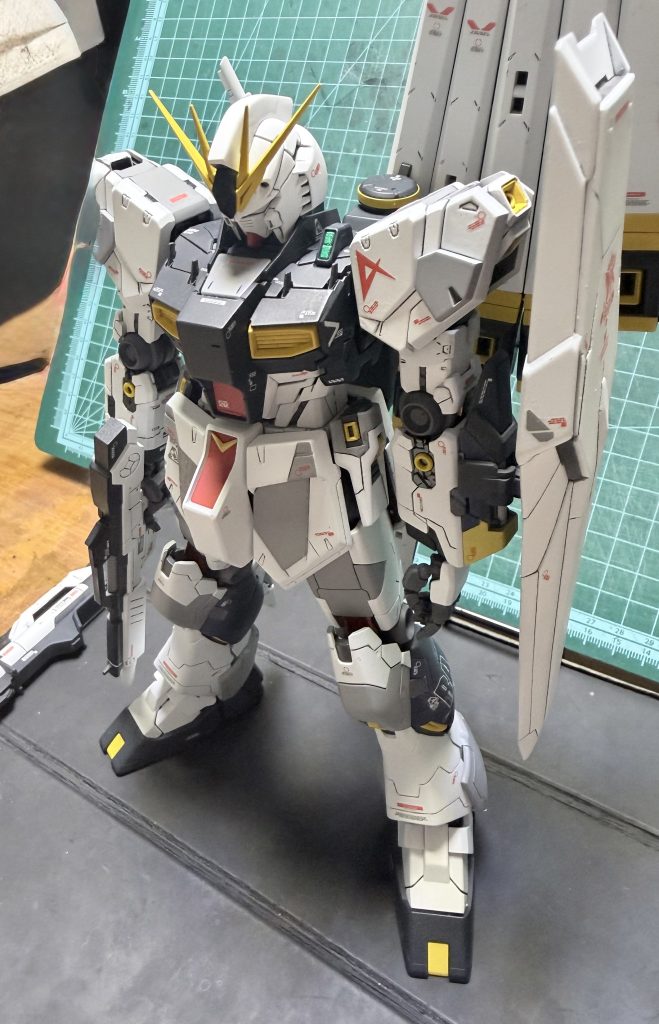 完成直後に撮影した私の好きなモデグラ風のアングル。完成直後は夜中でしたので、ほぼ記憶なかったです💤