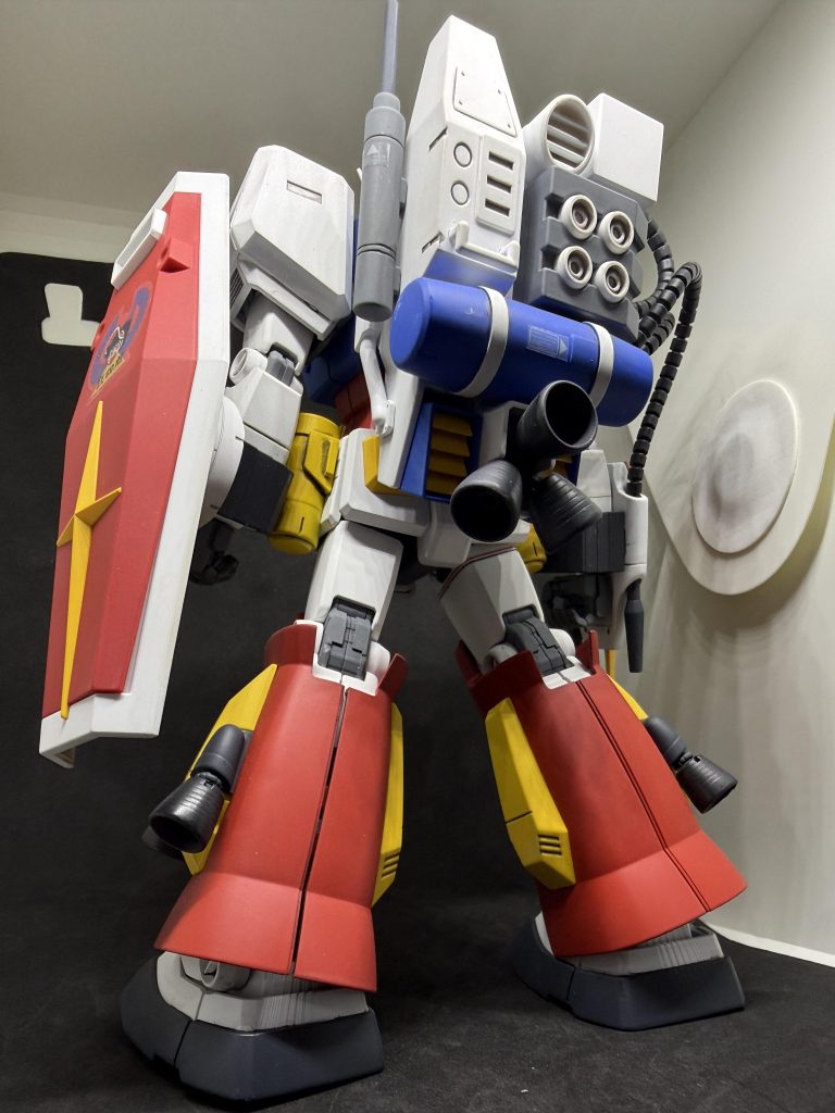 【塗装】キャラクターホワイトキャラクターレッドキャラクターブルーキャラクターイエローファントムグレー黒鉄色＋黒でオーソドックスにまとめました。