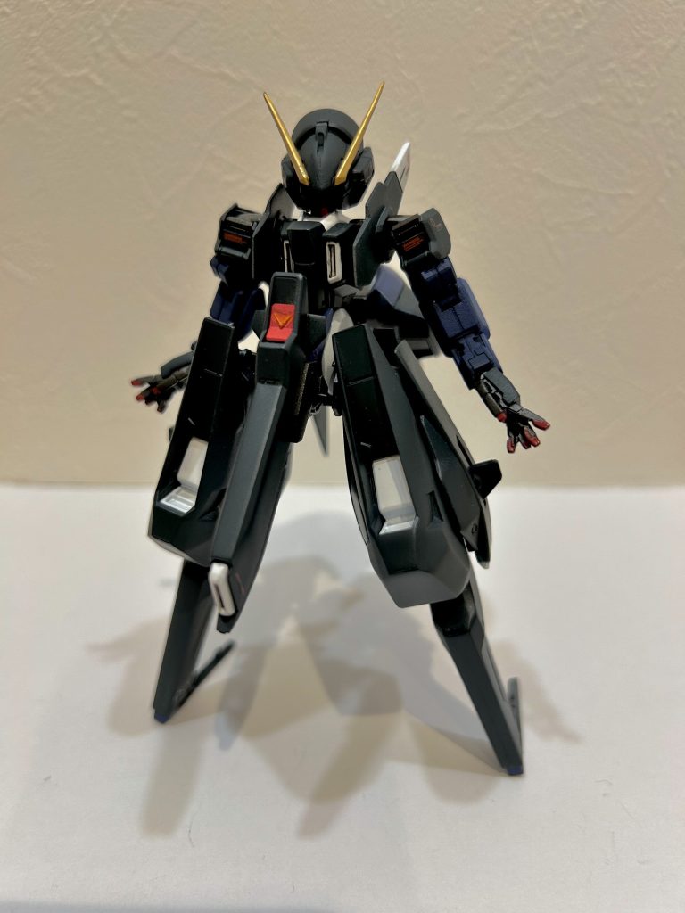 塗装をしてデカールも貼ってみる…。細かいとこまで手が届いてなくて皆さんの作例で見るような緻密さが全然足りてないですが個人的には満足いきました🙄