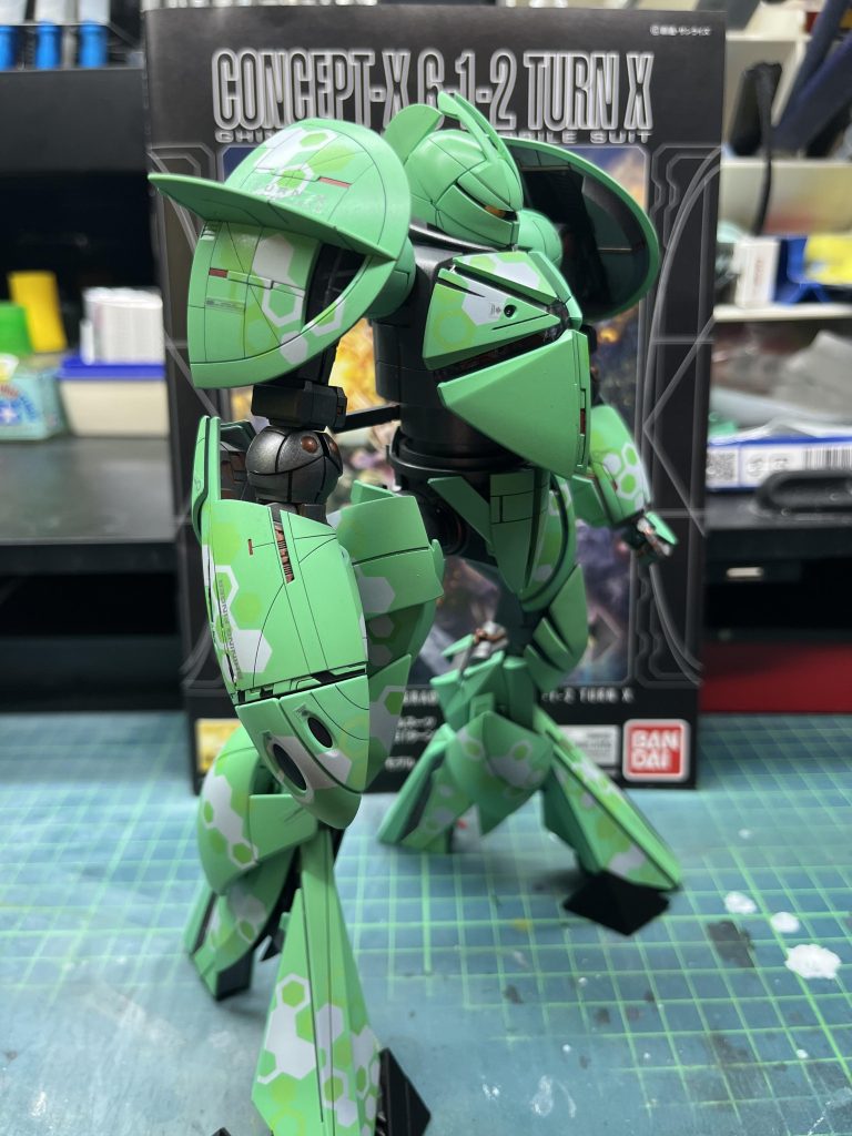 ターンX–4枚目/制作者：Rozeluxe