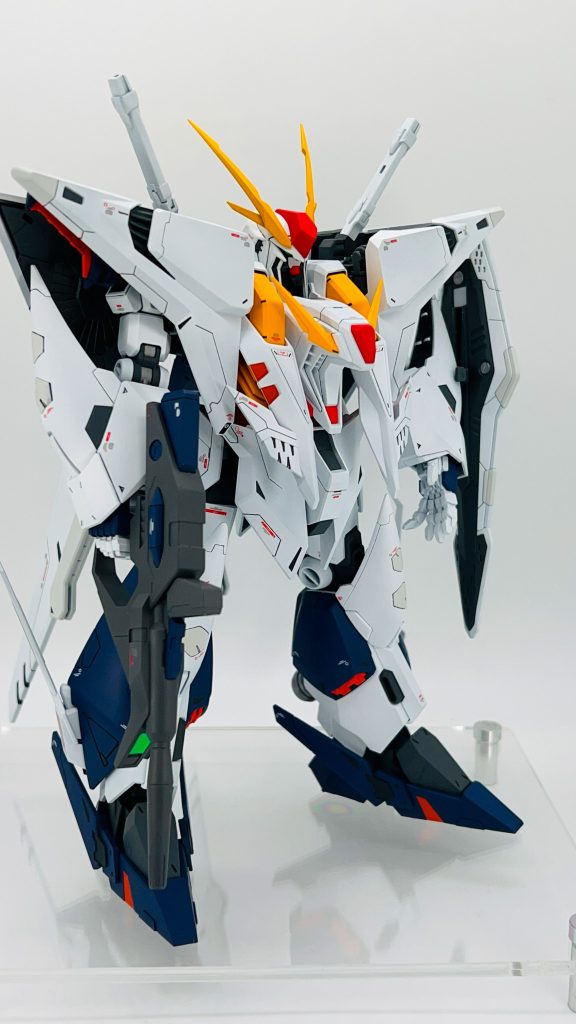 アンテナやフィン部分が丸くなっていたので所々シャープ化してます。スジボリも普段は彫り直しだけですが少し追加してみました。&nbsp;