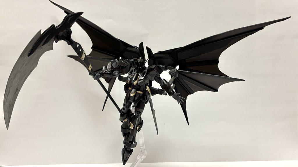 広げるとちゃんとコウモリの羽に見える気がする。あと面積大きいから見てて幸せ。