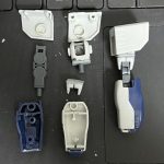 肘関節を置き換えて上腕ロール追加。肩アーマーはハの字切り欠きで後ハメ対応。手首付[…]