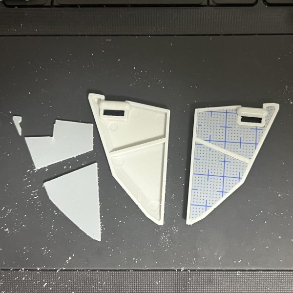 1/100エアマスターB 翼部裏埋め