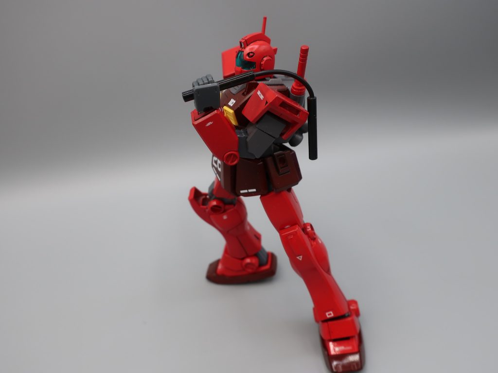 小学生の頃にヌンチャクを自作して振り回している人がたくさんいました。しかも上半身裸で振り回しているおっさんまでいました。この時代に上半身裸でする事と言えばヌンチャクか乾布摩擦している人です。