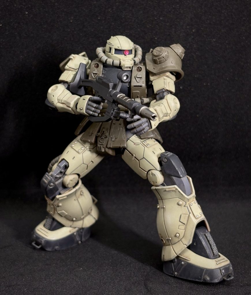 ザクマシンガンを構えてやっぱ1番しっくりきますね！